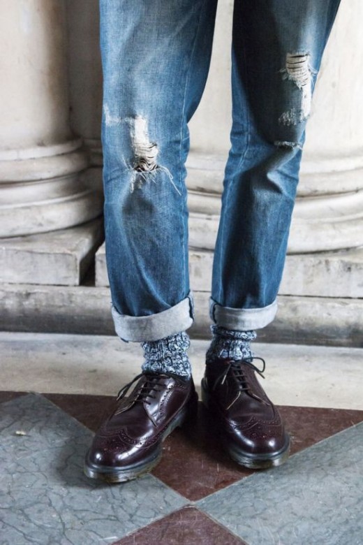 2014伦敦时装周街拍 皮鞋+方包打造初春潮流范儿