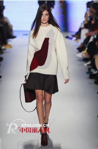 三款女汉子造型 纽约时装周上显亮点