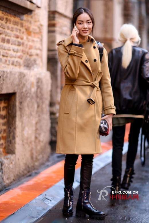 米兰时装周超模街拍 削瘦身材穿什么都好看