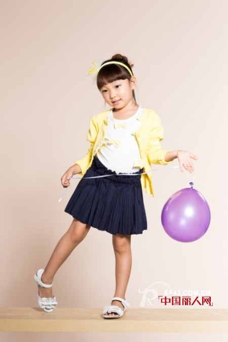 2014春夏流行什么款式开衫 韩版开衫款式怎么搭配