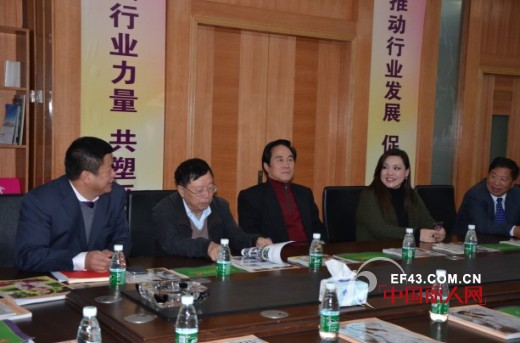 深圳市内衣行业协会组团拜访会员企业