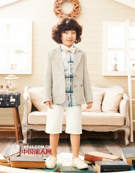 童装西装怎么搭配 西装内搭配什么款式好