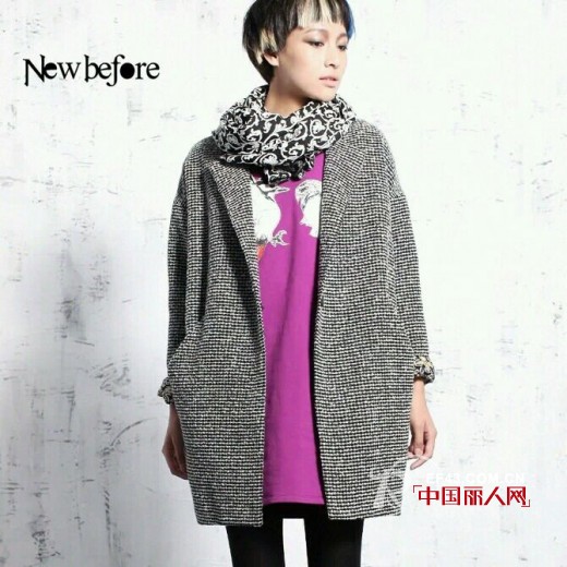 早春街拍复古针织衫look  简约造型争做街头潮人