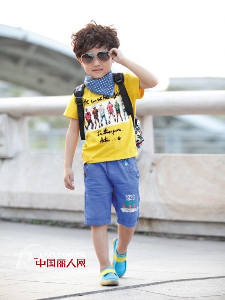 街头潮人怎么搭配 新款春夏服装流行什么款式