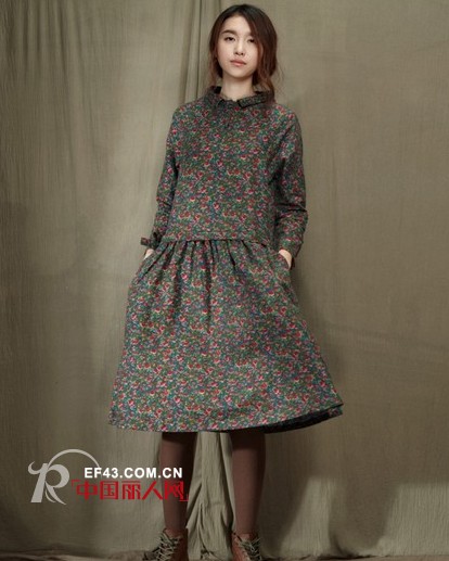 中式田园风格女装 条纹碎花抽褶连衣裙look