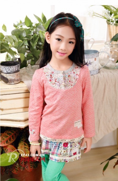 2014早春童装搭配 流行元素拼接款式 碎花波点格子强强联合