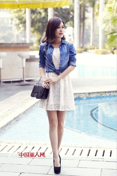 牛仔小外套配连衣裙 牛仔外套怎么搭配