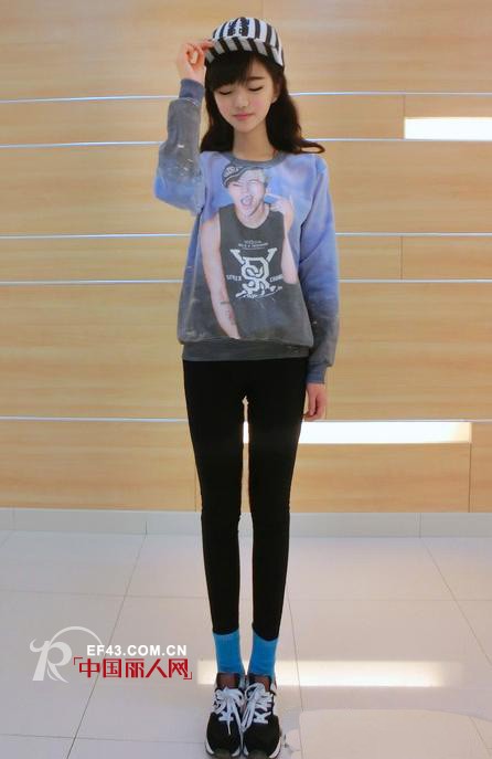 矮个子女生卫衣怎么搭配 卫衣配什么裤子显高挑