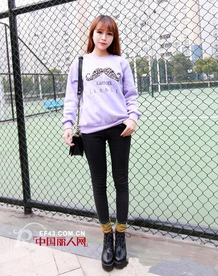 矮个子女生卫衣怎么搭配 卫衣配什么裤子显高挑
