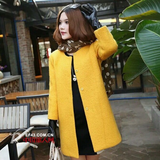 早春街头搭配术 呢子衣领衔时尚装扮