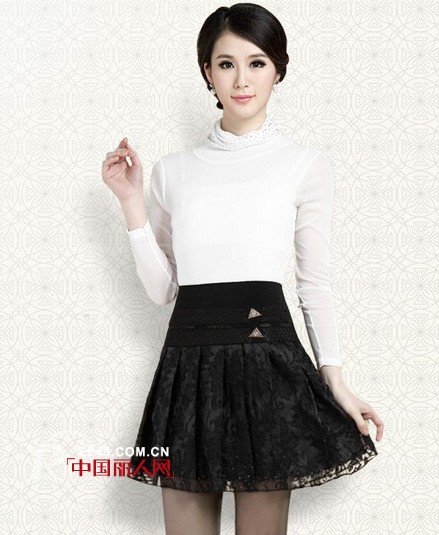 大牌PU皮修身百褶裙 欧根纱刺绣裙搭配