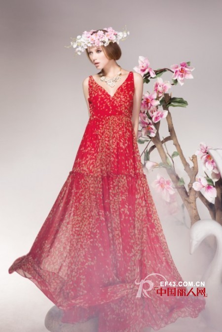 拍照摆什么造型最美 什么背景拍照最好看 穿连衣裙拍照配什么背景