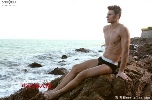 雪飞狼教男人如何自己买内衣