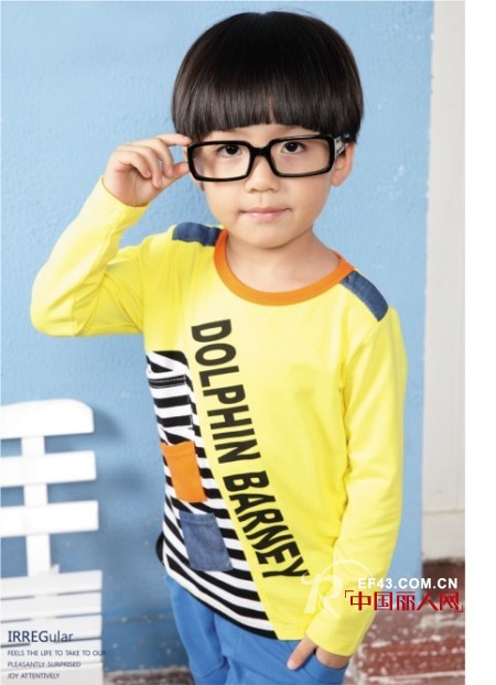 长袖T恤搭配什么裤子 童装长T款式搭配