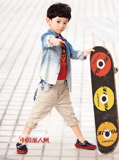 孩子的童年穿什么颜色好看 童装怎么搭配抢眼