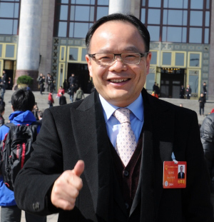 两会:纺织代表委员眼中的服装行业热点