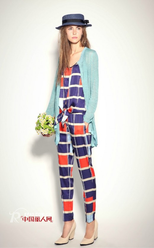 热烈祝贺西蔻女装2014秋季新品订货会圆满成功