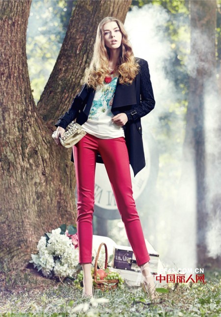 浪漫春光玫瑰色单品搭配出好心情