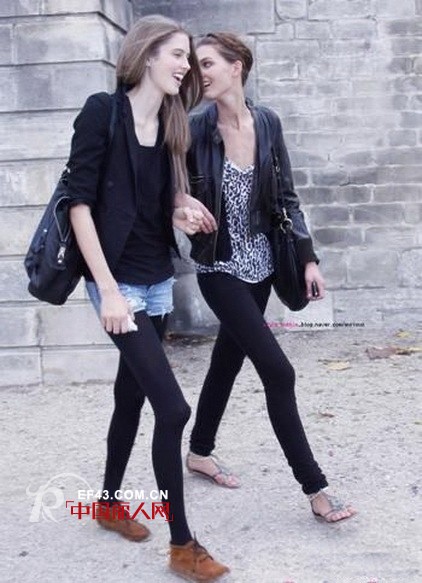 春天穿什么衣服好看 初春搭配潮流街拍