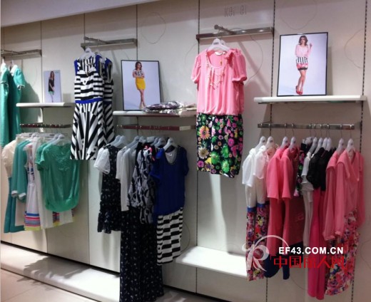 中山古镇惠宜美购物广场可媚女装店3月8日盛大开业