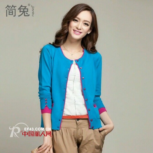 新款糖果色开衫搭配 春季通勤ol装扮