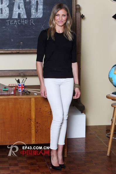 白裤子配什么上衣好看 裤装搭配技巧