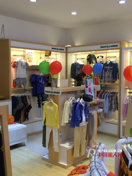 虹猫蓝兔时尚童装云南宣威店盛大开业