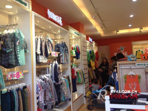 虹猫蓝兔童装广州番禺区南村镇专卖店全新形象升级