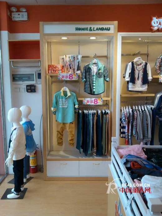 虹猫蓝兔童装广州番禺区南村镇专卖店全新形象升级