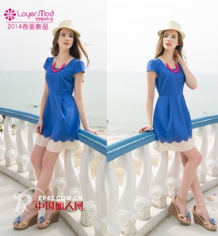 宝蓝色裙子配什么上衣 宝蓝色配什么颜色最好