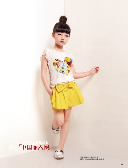 童装T恤怎么搭配 黄色T恤配什么颜色裤子好看