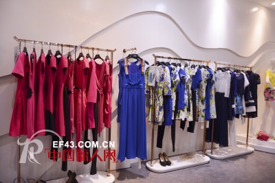 欧力丝2014春季新品陈列技巧