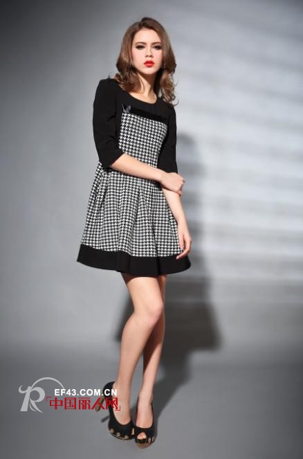 Ke Mei可媚连衣裙 助你在春天中展示优雅气质