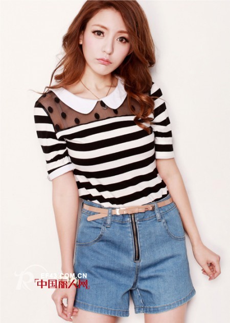 新款牛仔短裤搭配 青春俏皮范儿尽显学院风