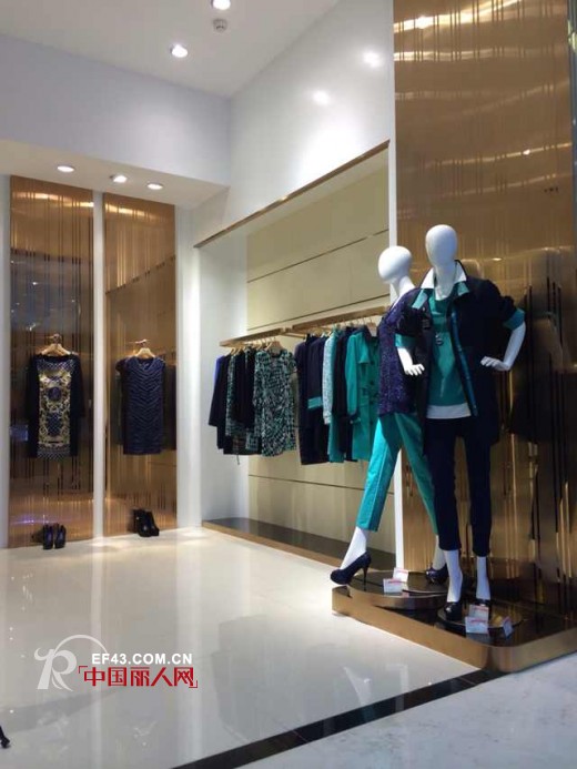 Zannifer瓒妮佛女装天津友谊商厦店盛大开幕