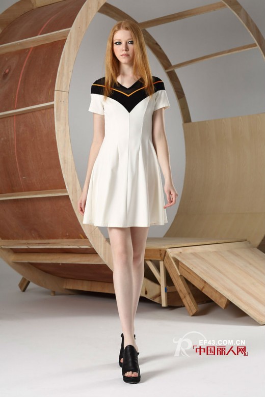 几何元素服装搭配 EITIE带你走进几何地带