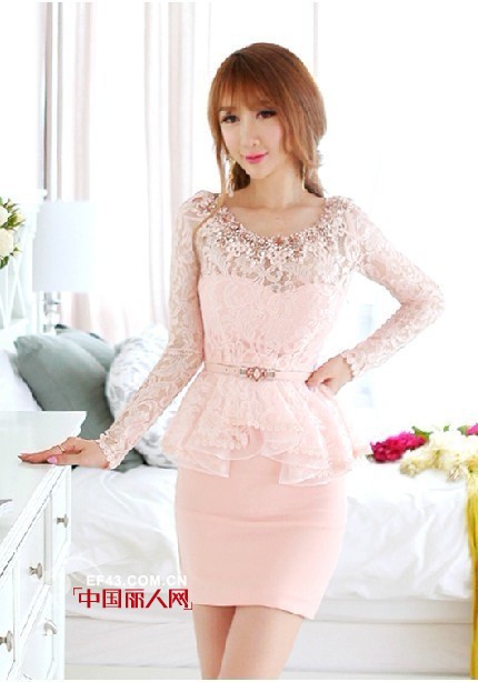 半身包臀裙搭配什么上衣 包臀裙显身材吗?