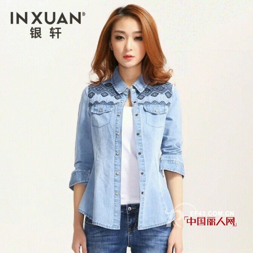 春季新款牛仔外套搭配 处处彰显青春的印记