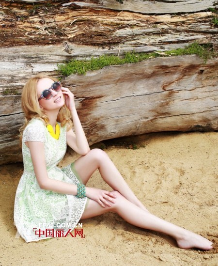 夏季美到爆连衣裙 薄荷色蕾丝裙款式