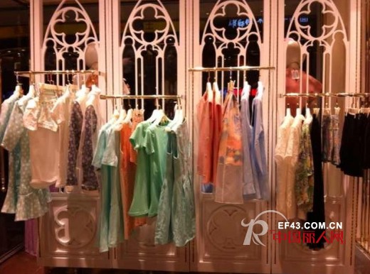 BR快时尚女装广州市番禺区大北路店开业