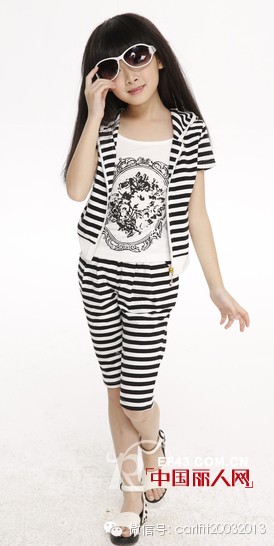 卡儿菲特夏装新品速递:黑白时尚系列,爱在细节处!