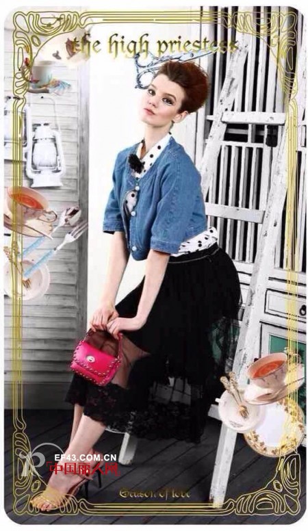 牛仔衣配什么裙子好看 牛仔衣怎么搭配好看