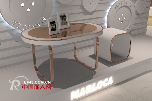 热烈庆祝蔓露卡时尚女装店铺形象全新升级