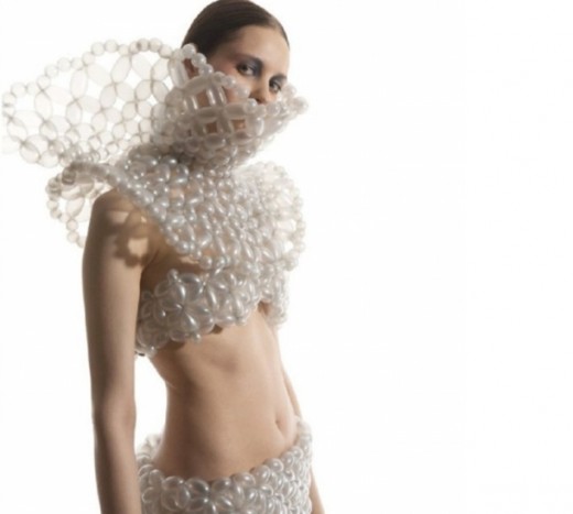 惊呆了!气球也可以做成高级定制时装!