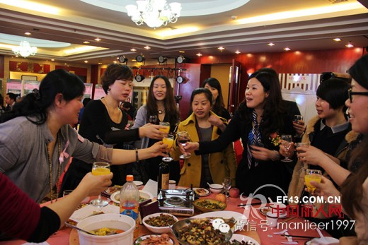 “熳洁儿 · 快时尚”2014两湖办招商会圆满结束