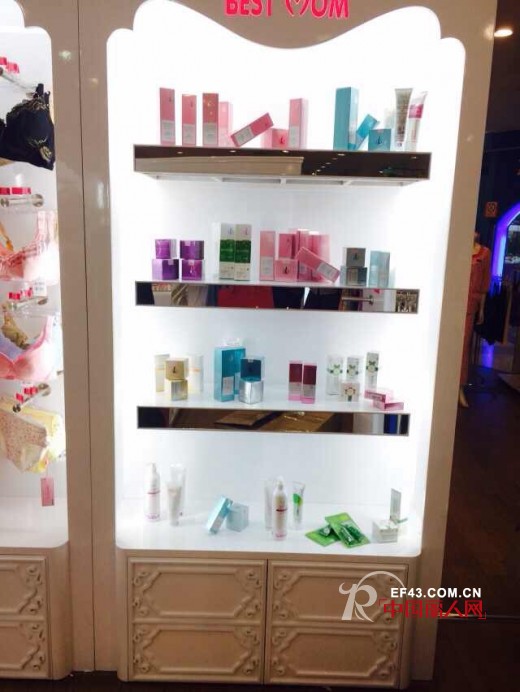 热烈祝贺摩登妈咪广州新塘专卖店隆重开业