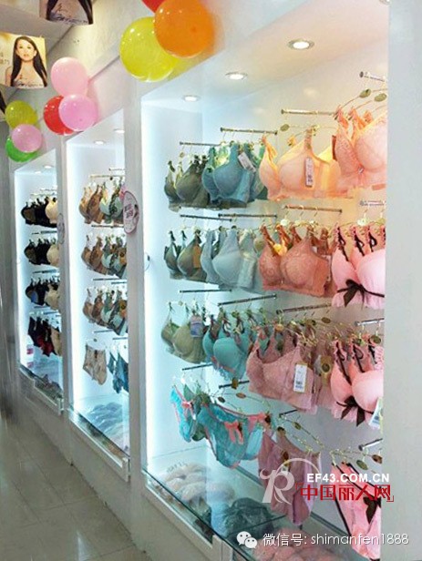 热烈祝贺诗曼芬重庆加盟店第一天开业业绩过万