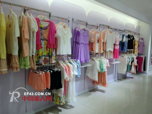 热烈祝贺K .纯依秀湖北恩施新店开业