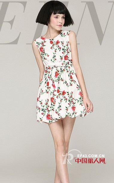 夏季好看的田园风连衣裙给你不一样的LOOK