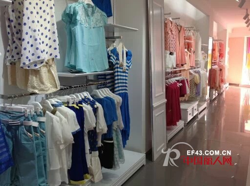 热烈祝贺艾诺绮品牌女装江高店,高步店四月火力全开